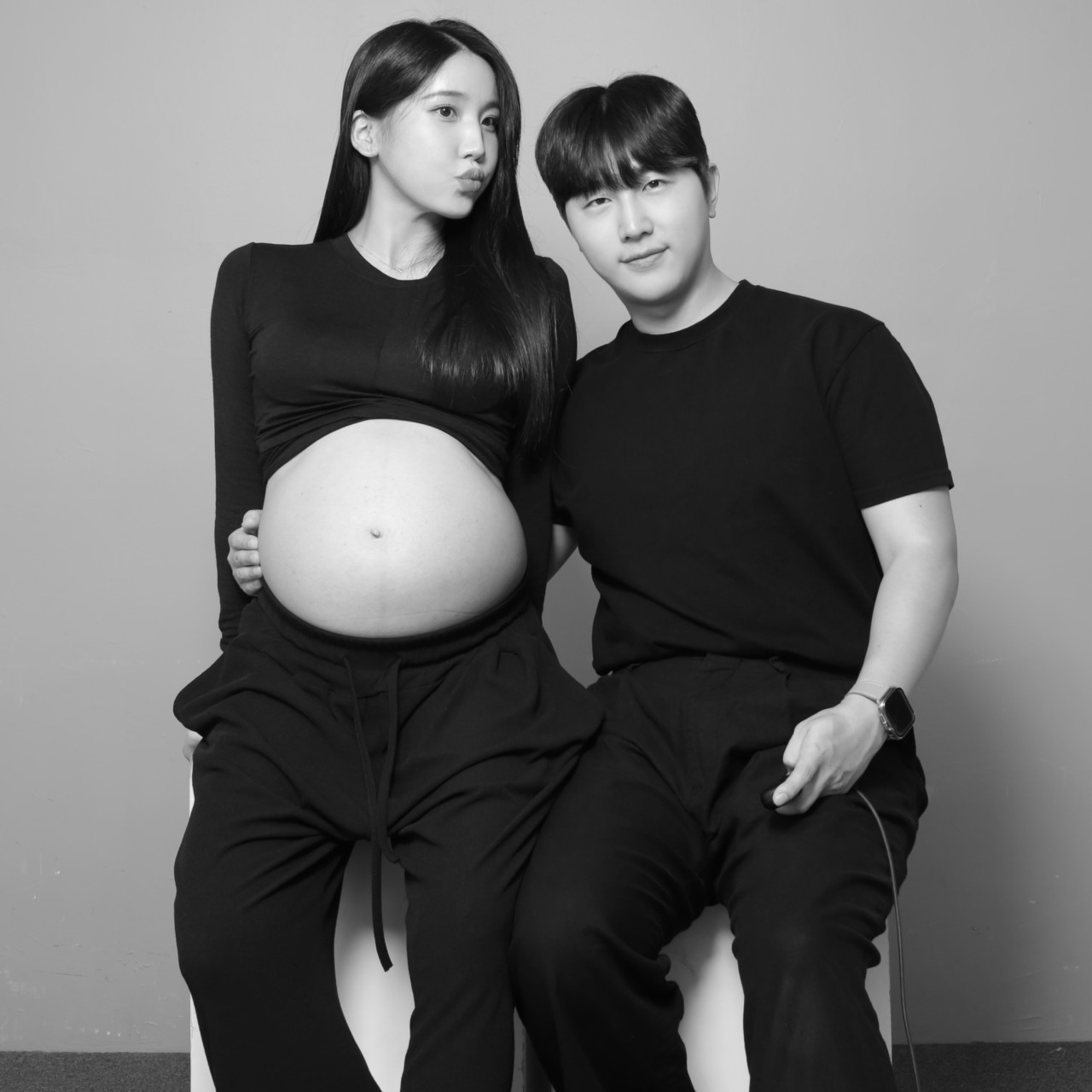 슬림 타이트 꼬임 임산부 크롭티 주수사진 만삭촬영 긴팔 임산부 티셔츠