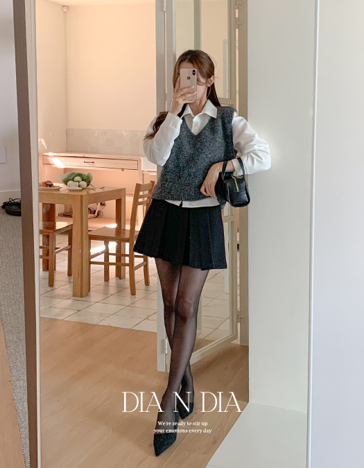 [단독] [👏🏻독보적판매량👏🏻] [ 💓 Dia ] 피노아 미니 플리츠 스커트 (2color) (울50%) (주름/겨울/겨울치마/간절기/가을/데일리/출근룩/데이트룩/연말룩/크리스마스룩/기본/무지/베스트/하객룩/베스트할인/세일)