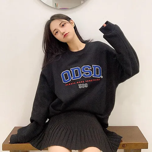 [당일발송] ODSD 아플리케 로고 맨투맨 티셔츠 - 6COLOR